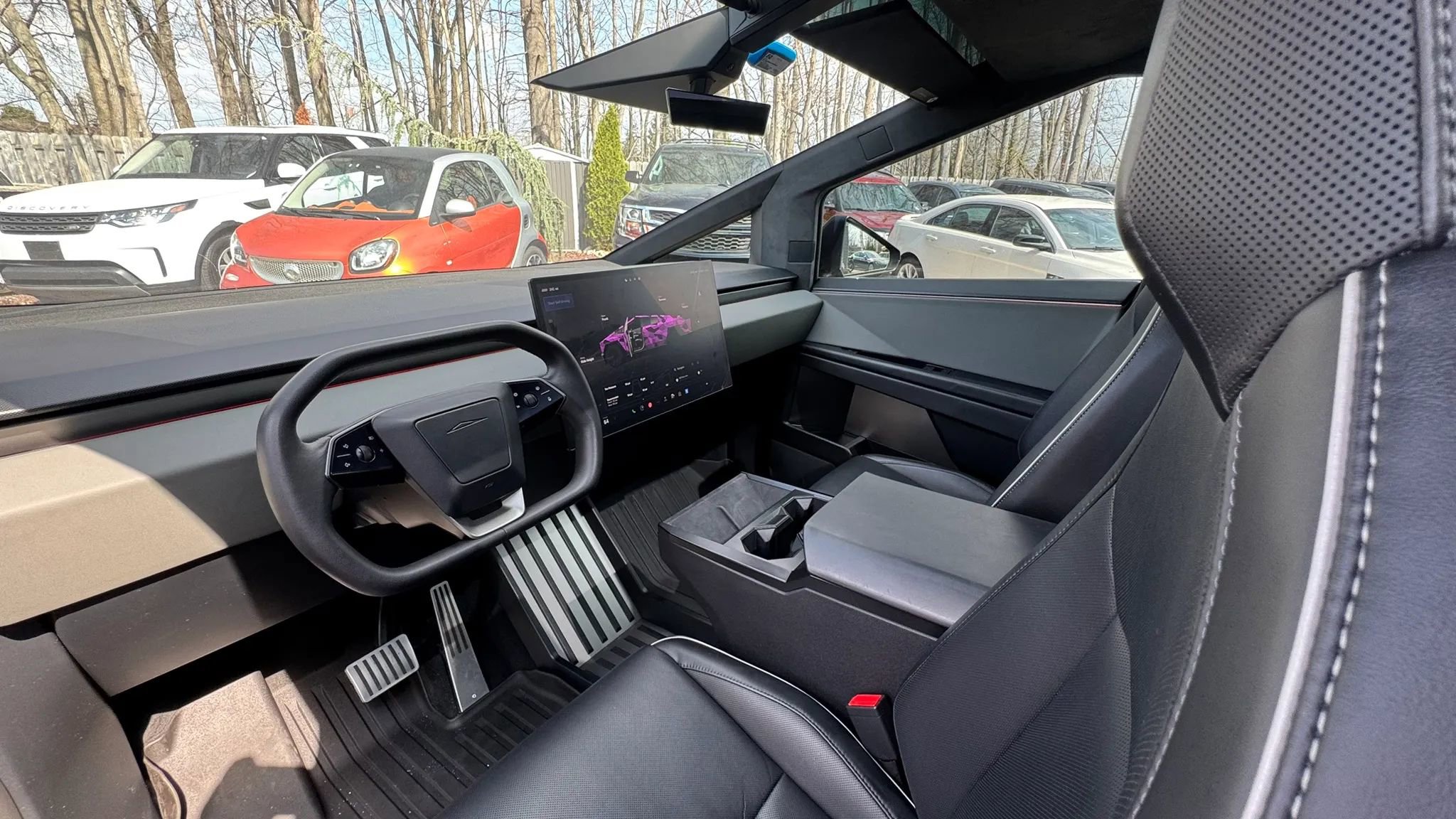 Used 2024 Tesla Cybertruck AWD Crew Cab image 13