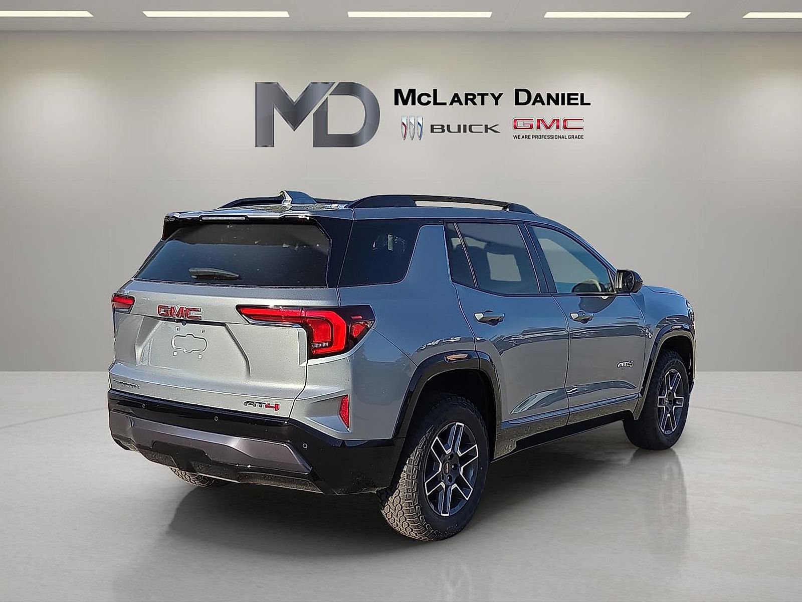 Used 2026 GMC Terrain AT4 w/ Technology Package II image 5
