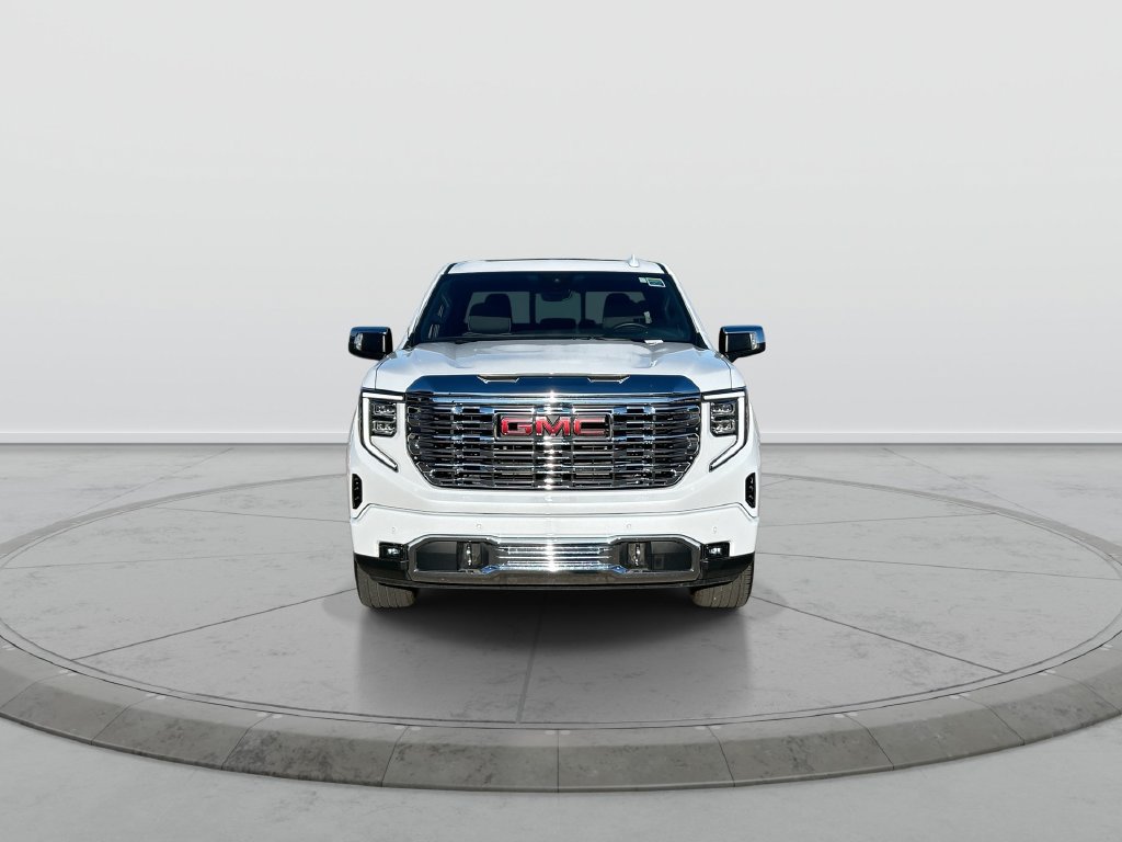 Used 2026 GMC Sierra 1500 Denali AWD/4WD image 3