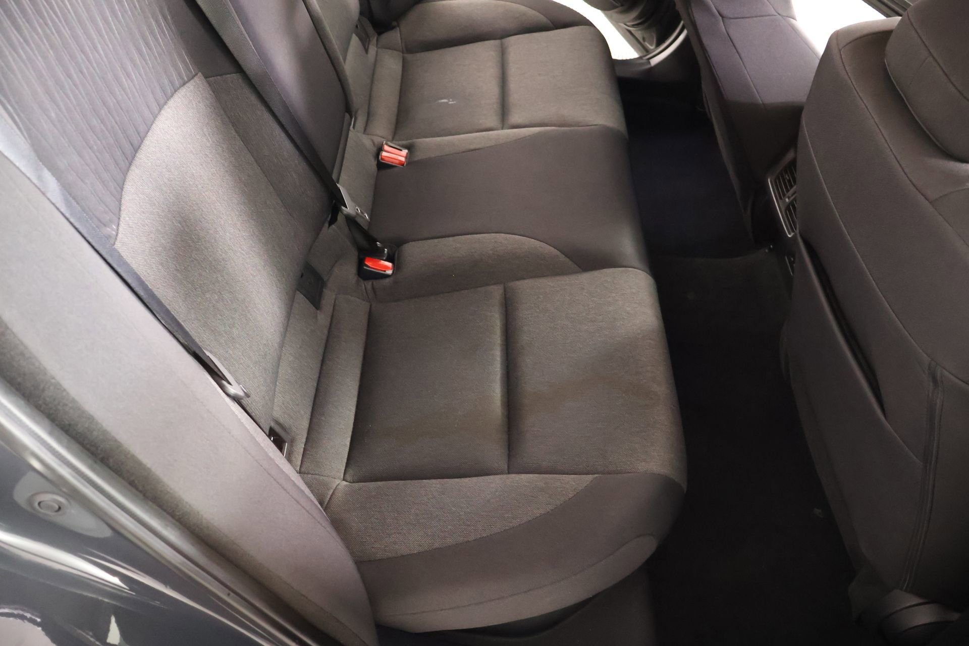 Used 2025 Toyota Camry LE FWD image 13