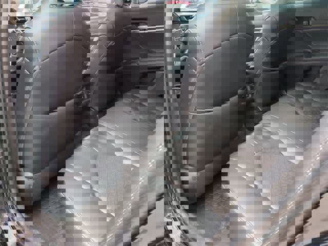 Used 2018 Toyota Camry XSE image 19