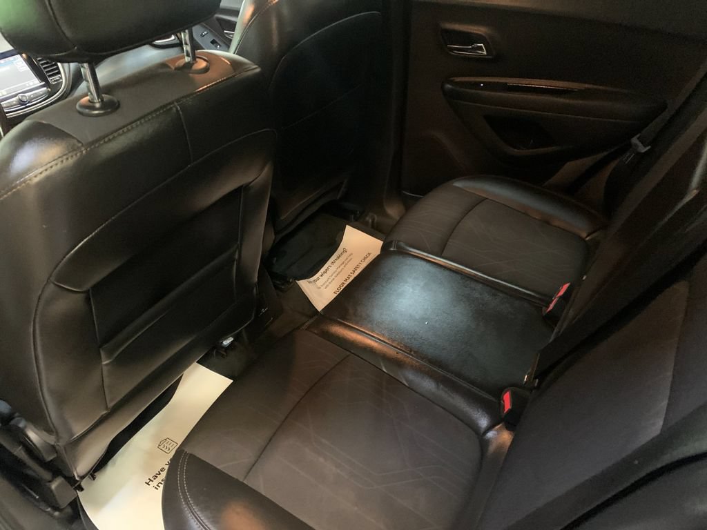 Used 2021 Chevrolet Equinox LT FWD image 14