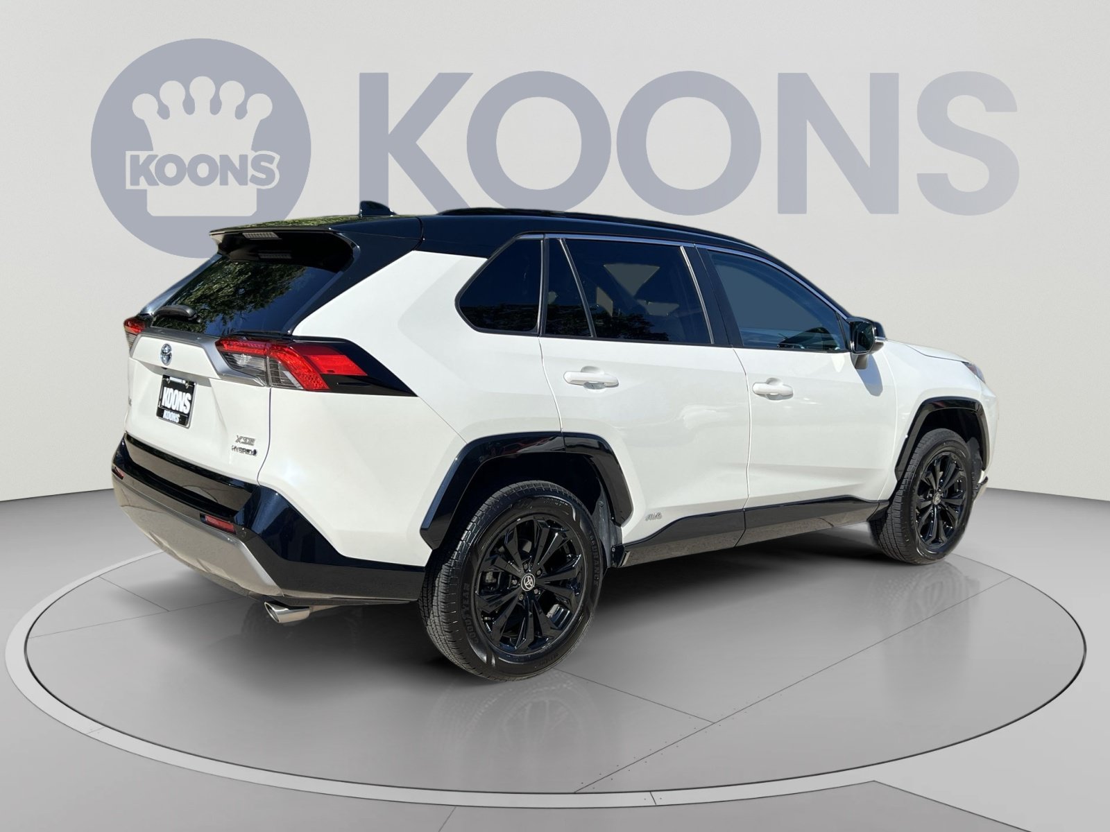 Used 2022 Toyota RAV4 XSE AWD/4WD image 7