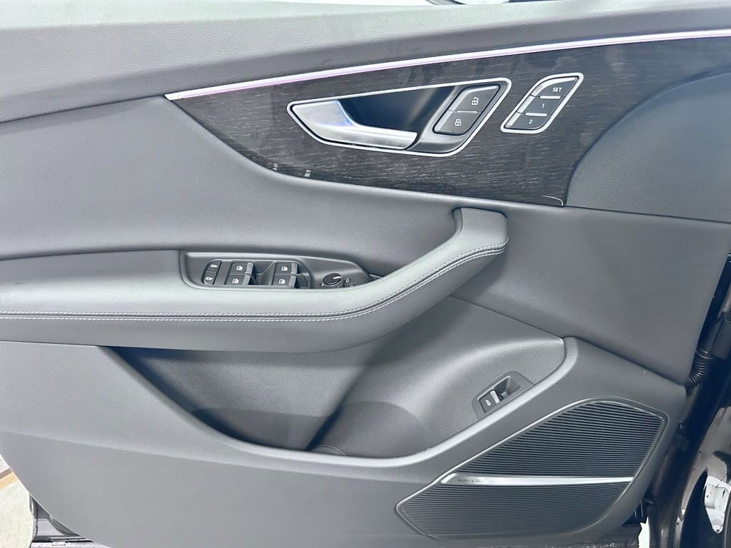 New 2026 Audi Q7 3.0T Premium Plus image 4