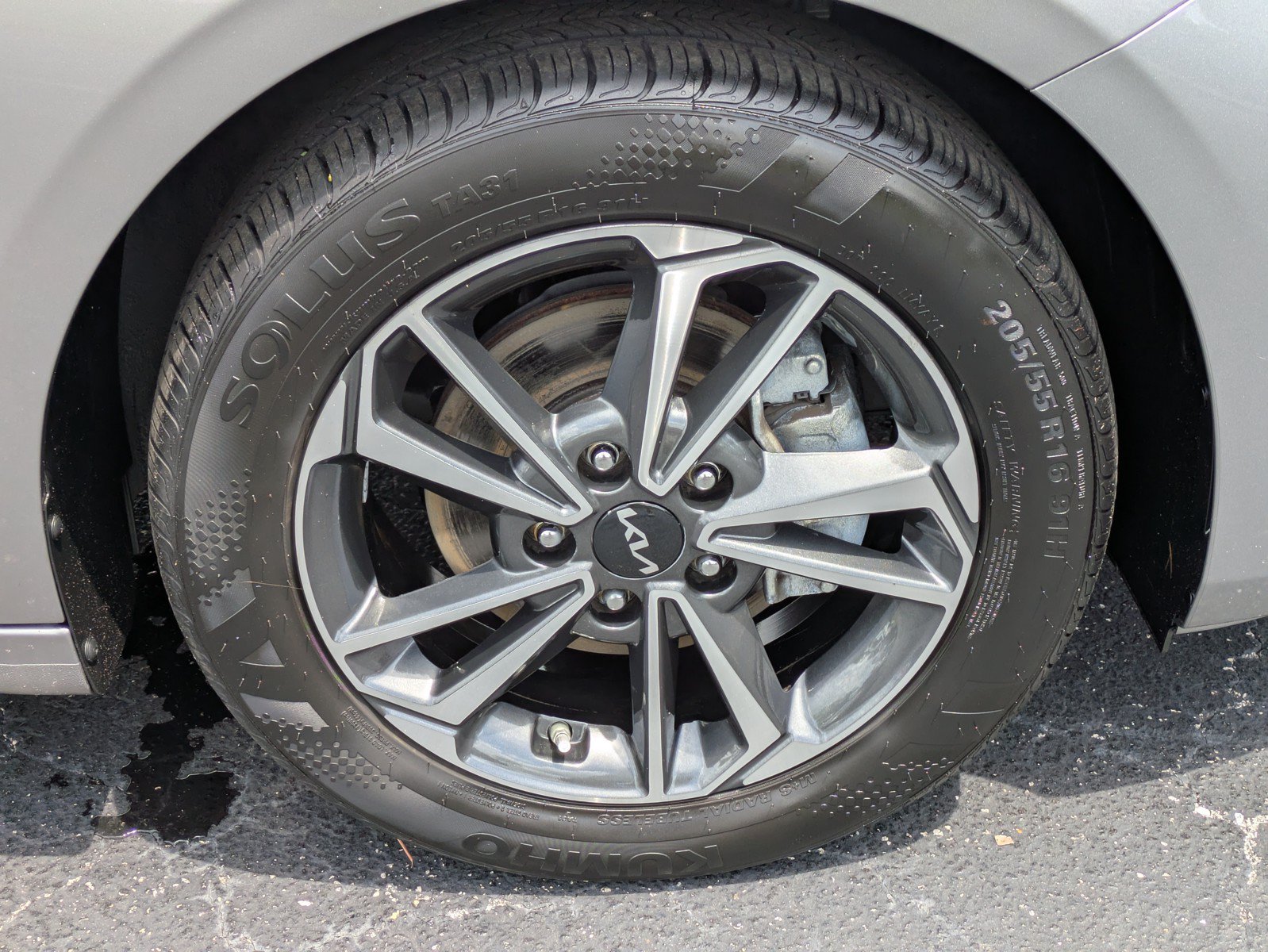 Certified 2023 Kia Forte LXS FWD image 9