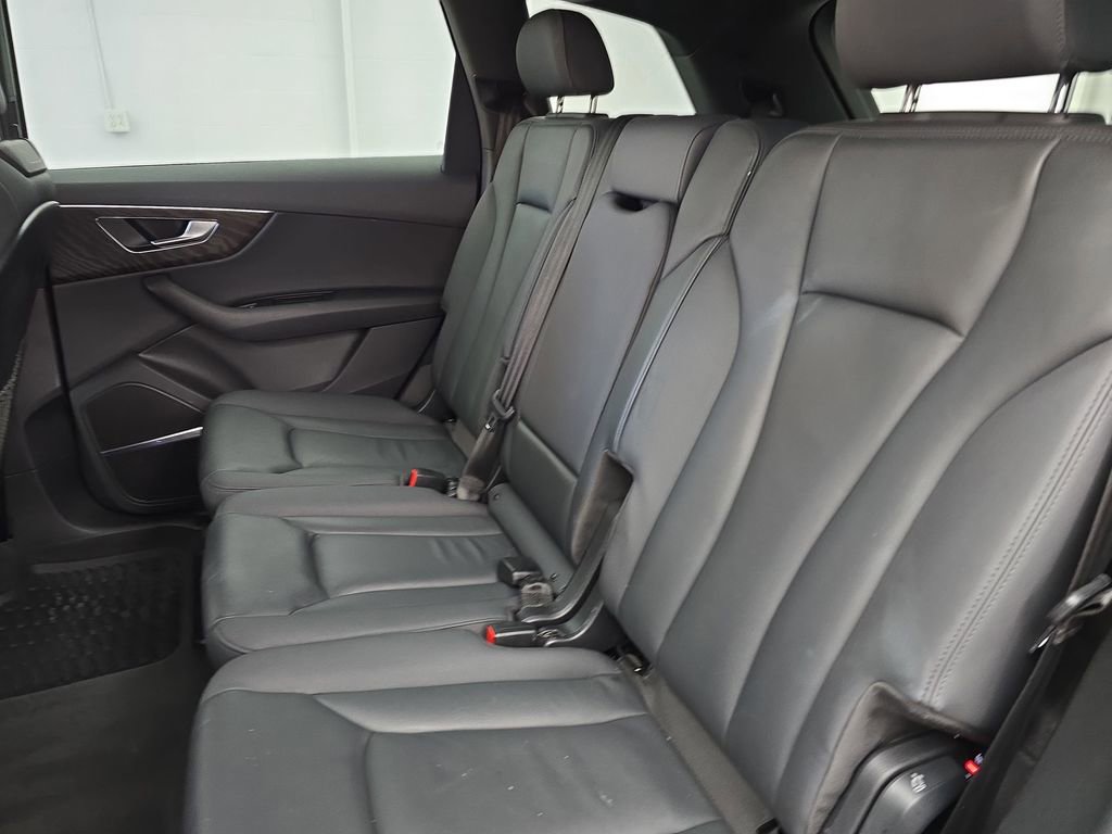 Used 2021 Audi Q7 3.0T Premium Plus w/ Premium Plus Package image 31