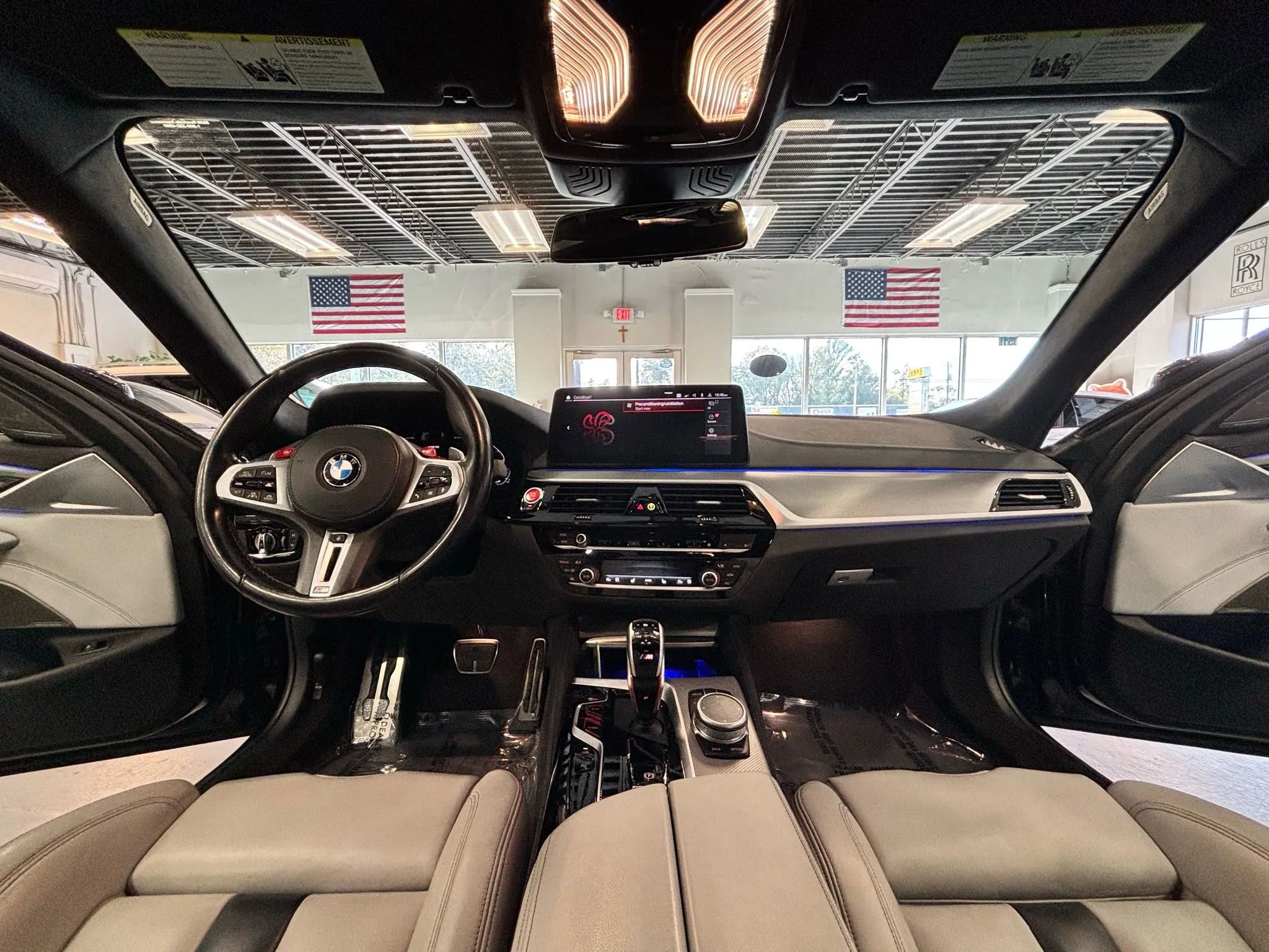 Used 2023 BMW M5 image 30