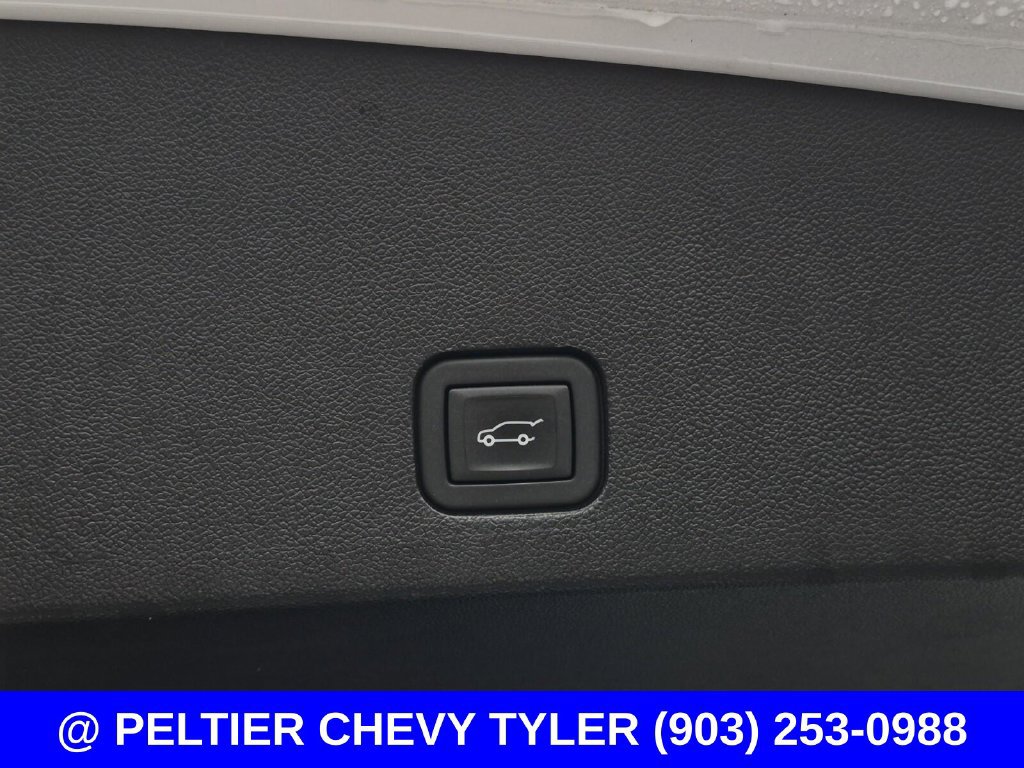 Used 2023 Cadillac XT6 Luxury FWD image 9