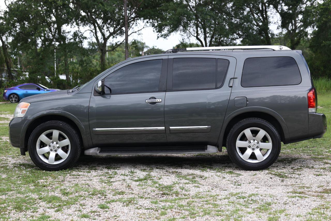 Used 2010 Nissan Armada Titanium RWD image 3