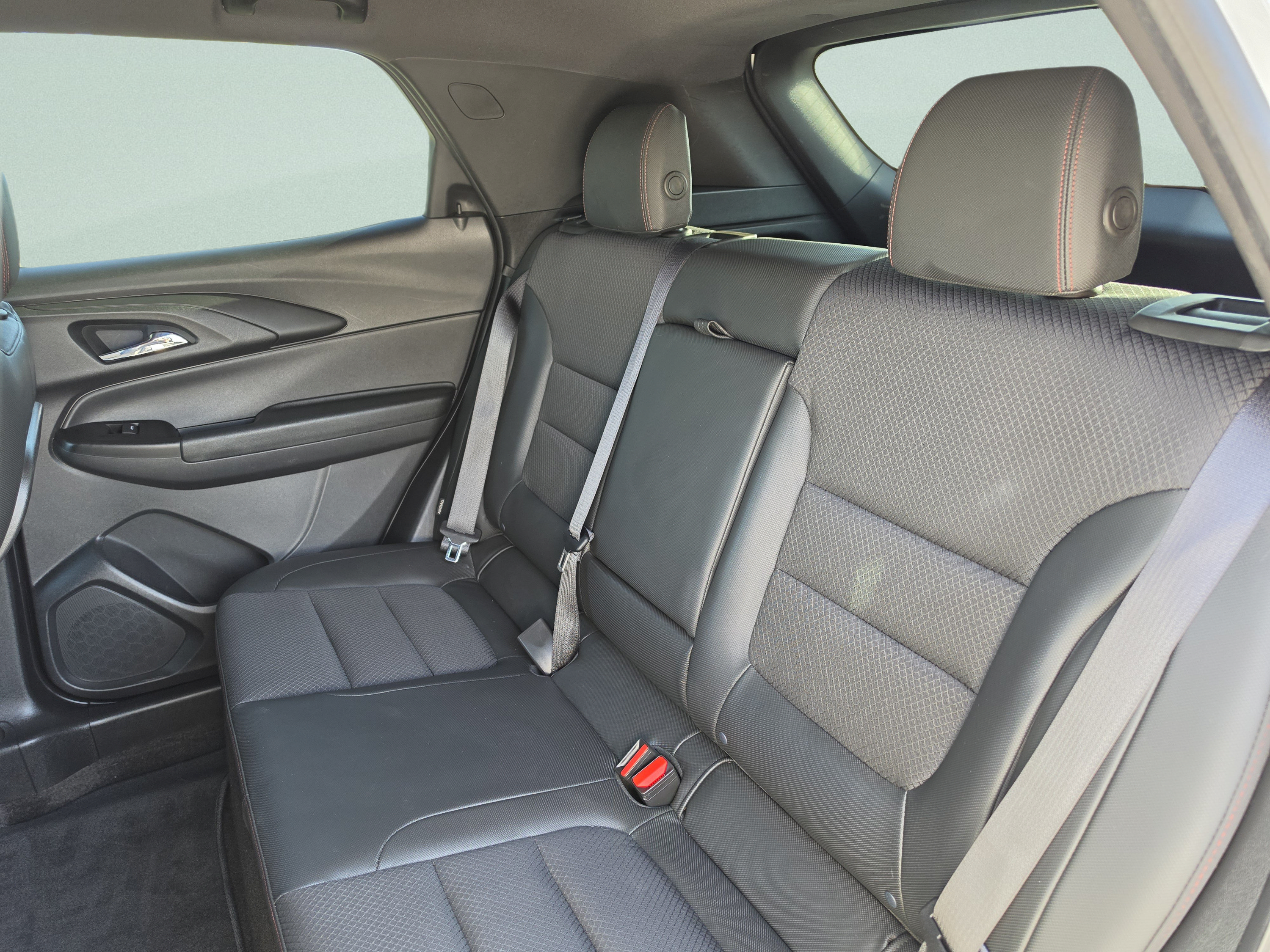 Used 2023 Chevrolet TrailBlazer RS w/ Convenience Package FWD image 22