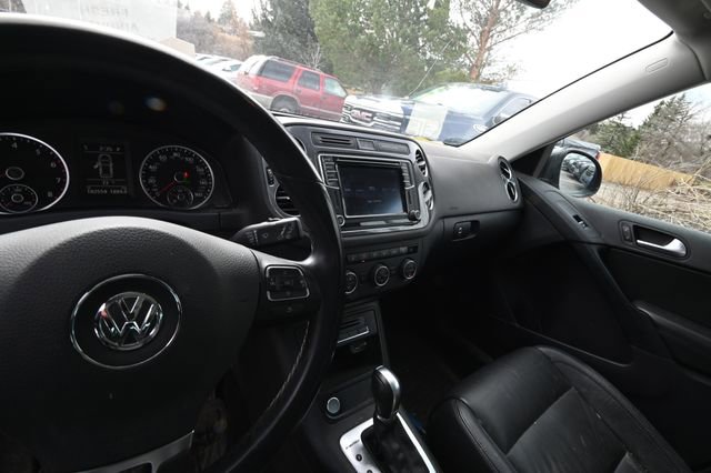 Used 2016 Volkswagen Tiguan SEL image 9