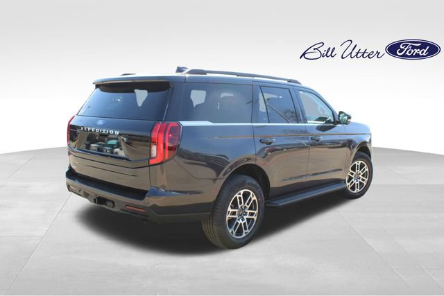 New 2026 Ford Expedition Active RWD image 3