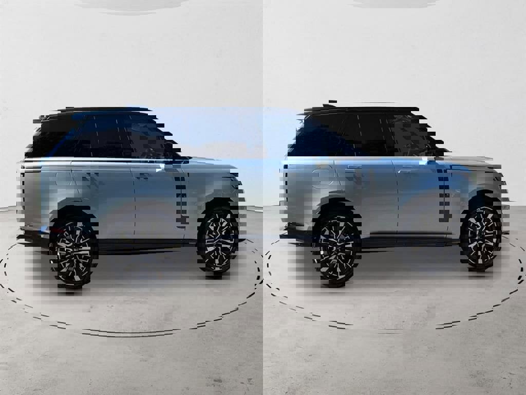 New 2025 Land Rover Range Rover SE image 6