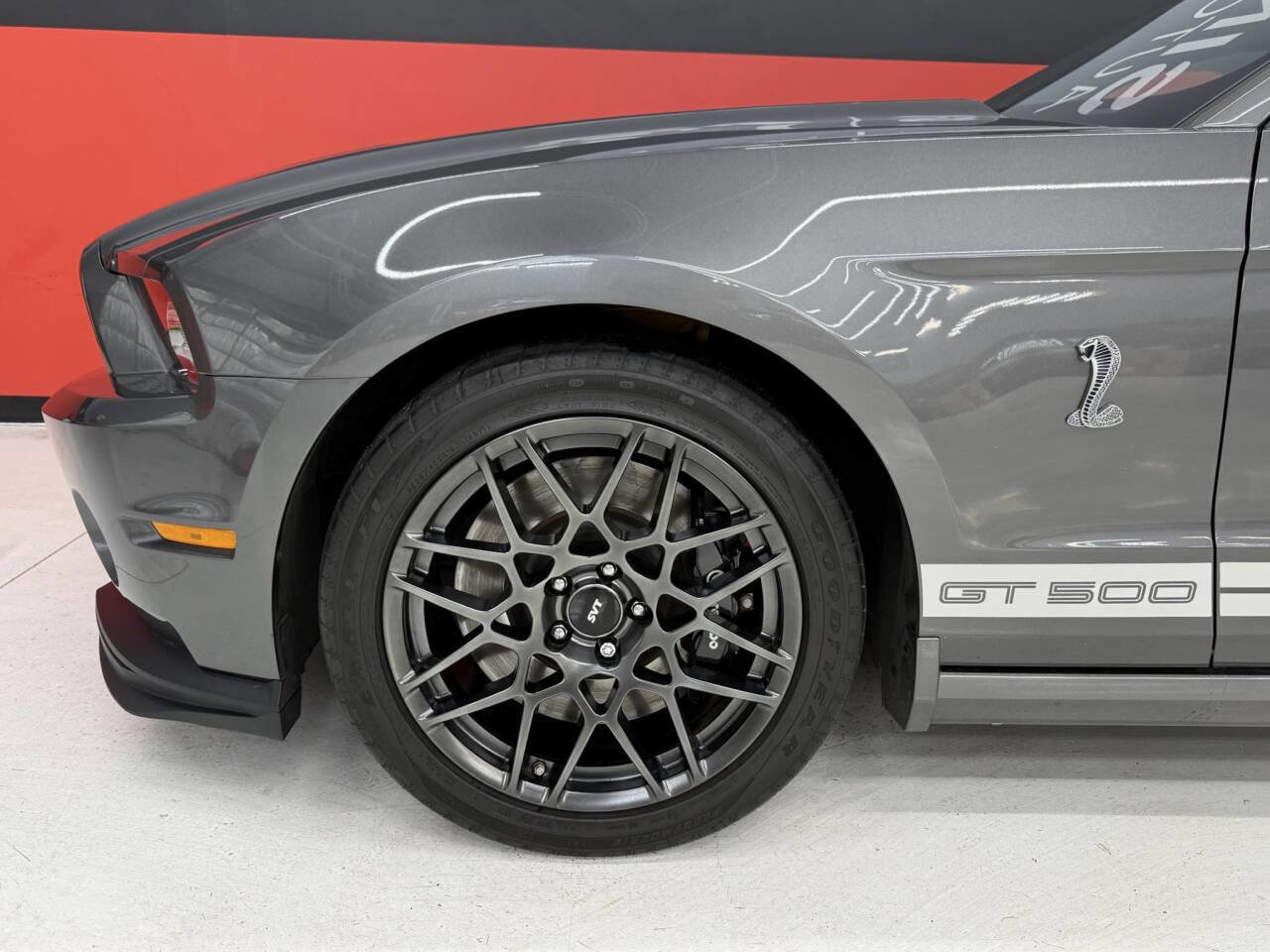 Used 2013 Ford Mustang Shelby GT500 RWD image 13