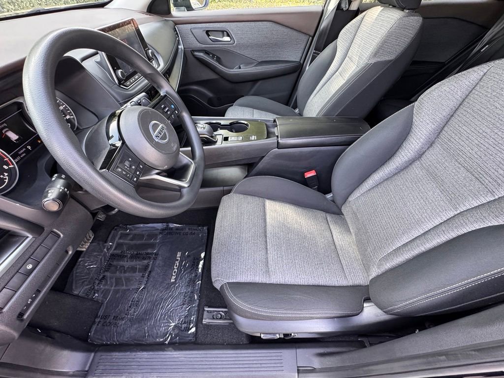 Certified 2021 Nissan Rogue SV FWD image 11