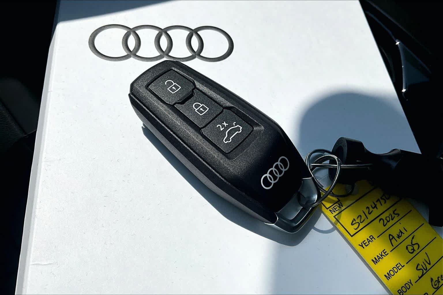 Used 2025 Audi Q5 Premium Plus AWD/4WD image 15