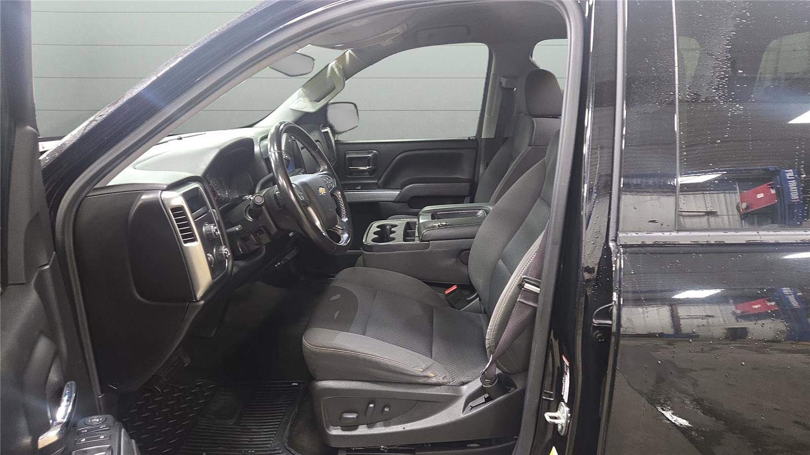 Used 2017 Chevrolet Silverado 1500 LT w/ All Star Edition image 10