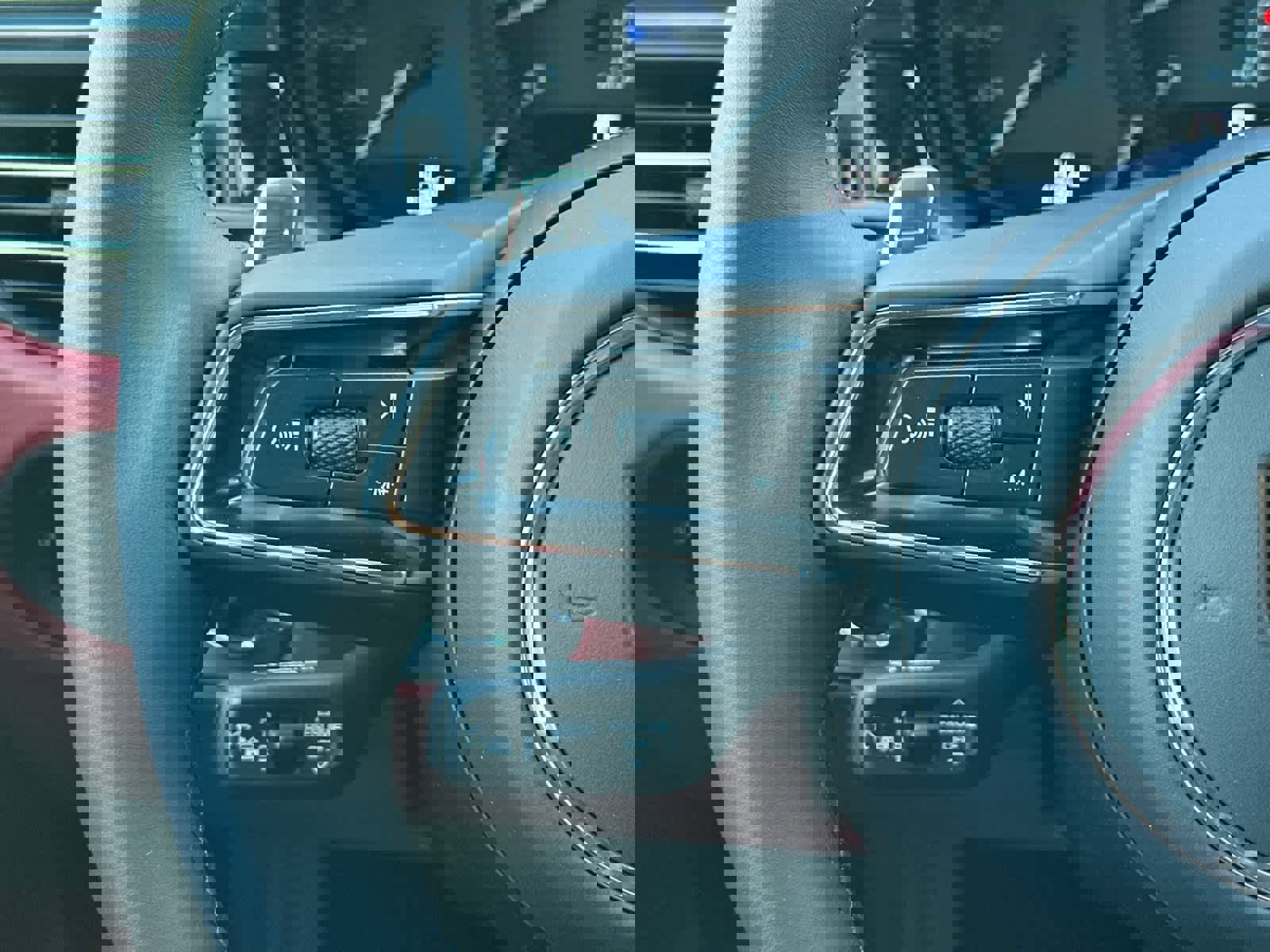 New 2026 Porsche Macan image 26