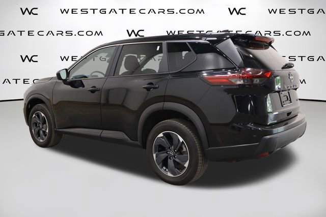 Used 2024 Nissan Rogue SV image 5