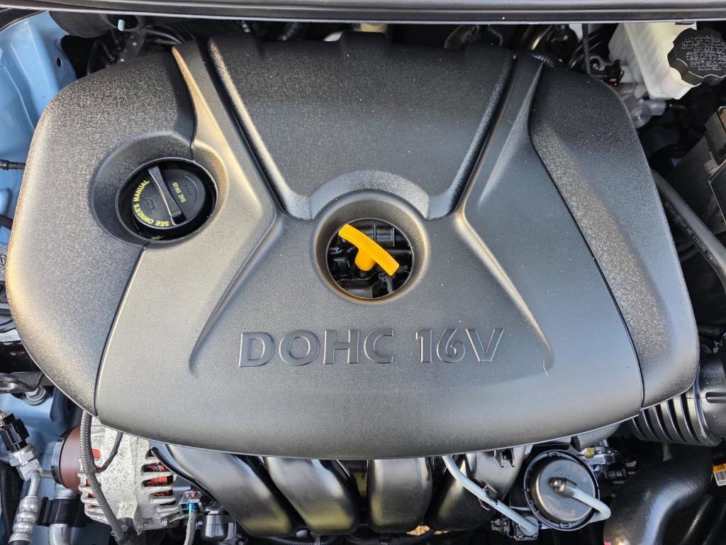 Used 2011 Hyundai Elantra Limited image 38