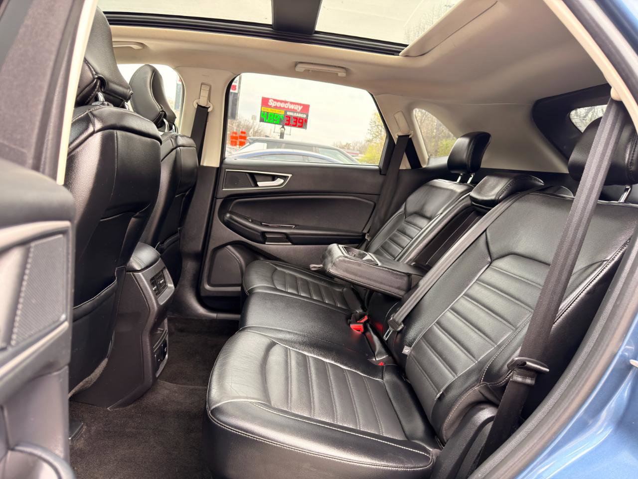 Used 2018 Ford Edge SEL w/ Equipment Group 201A image 11