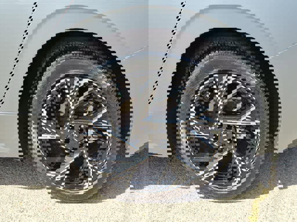 Used 2025 Kia K5 GT-Line image 8