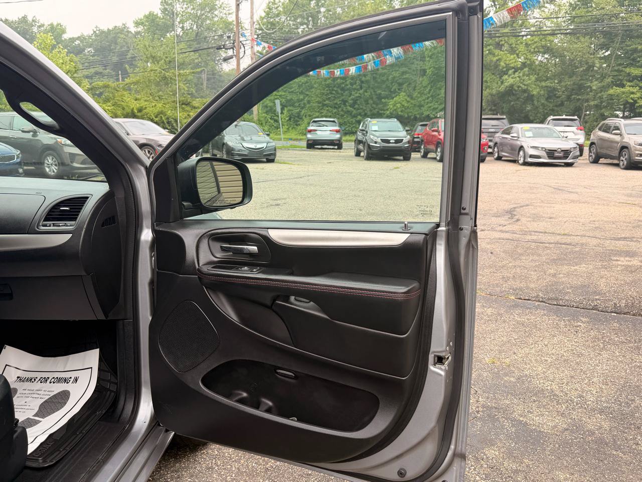 Used 2020 Dodge Grand Caravan GT FWD image 27