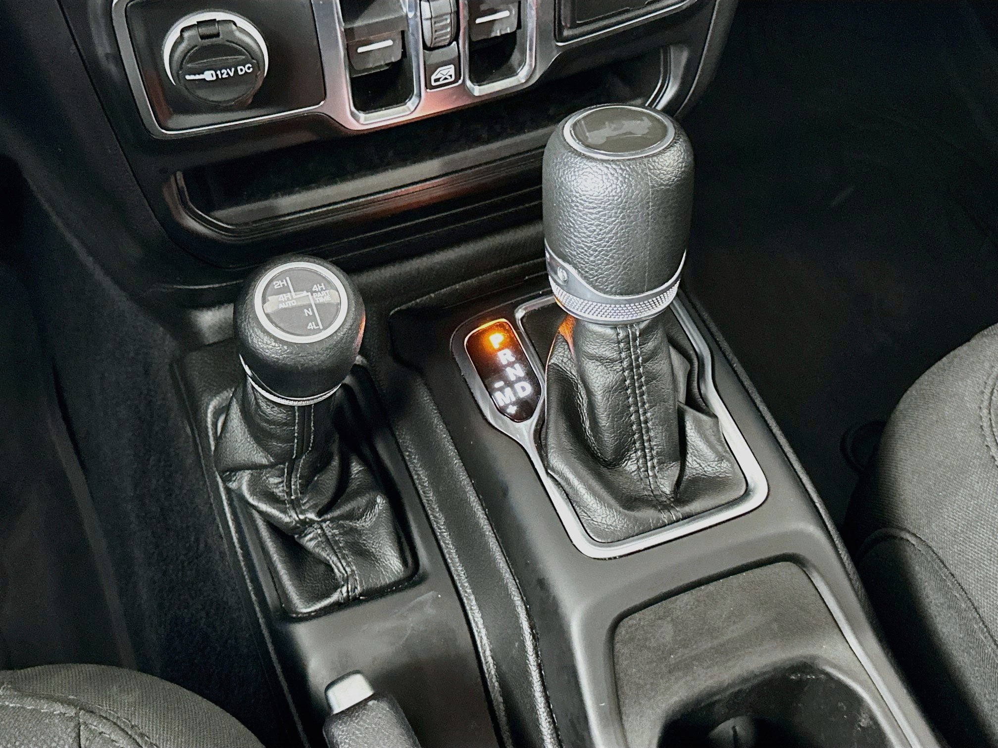 Used 2023 Jeep Wrangler Unlimited AWD/4WD image 23