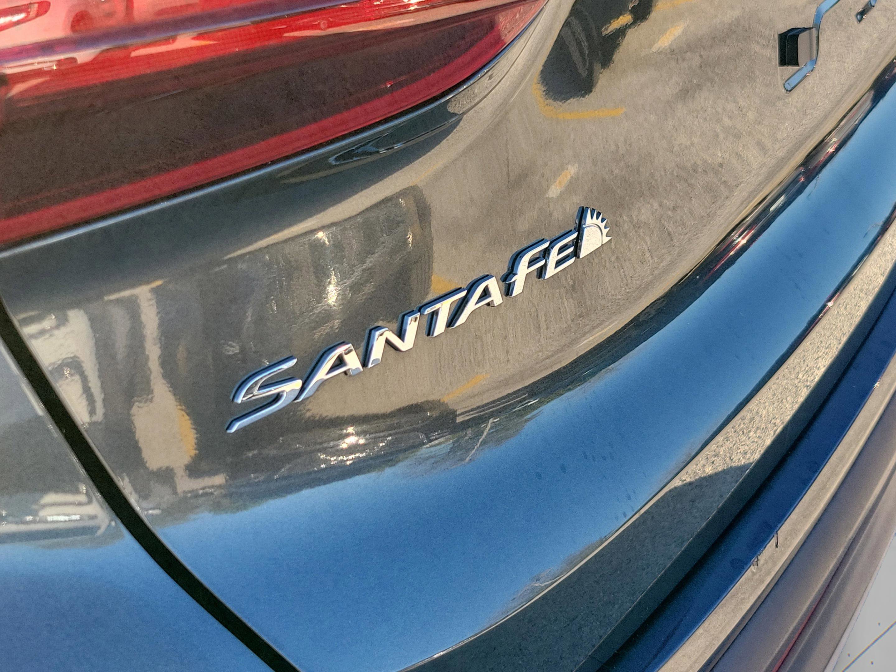 Certified 2023 Hyundai Santa Fe SE FWD image 6
