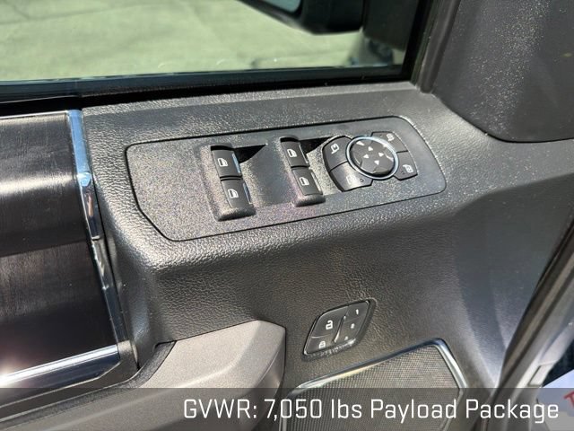 Used 2018 Ford F150 Platinum w/ Equipment Group 701A Luxury AWD/4WD image 32