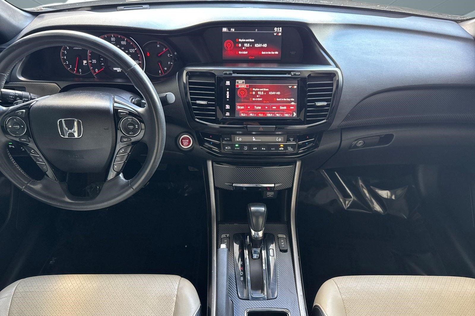 Used 2016 Honda Accord Touring image 15