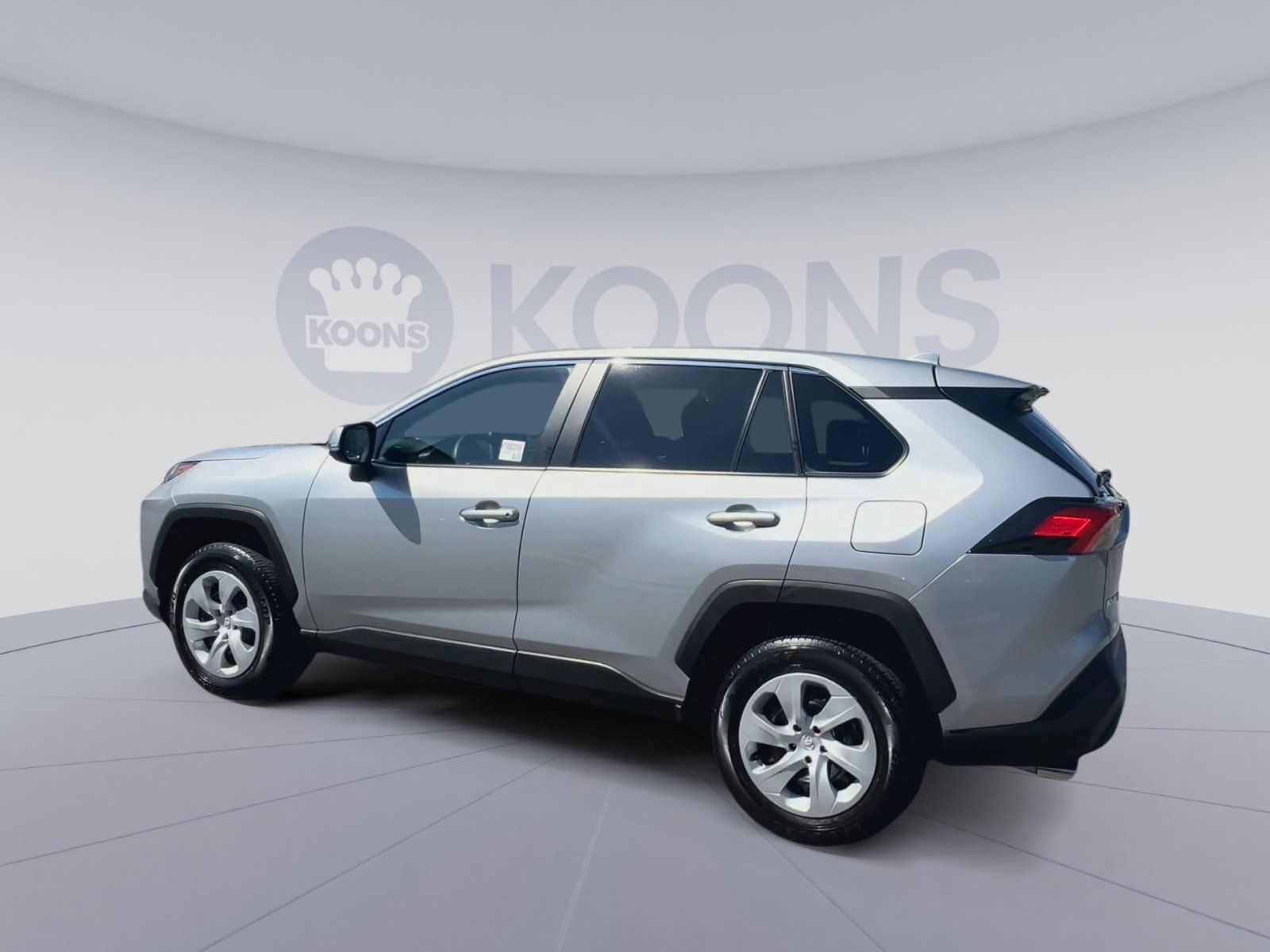 Used 2024 Toyota RAV4 LE AWD/4WD image 8