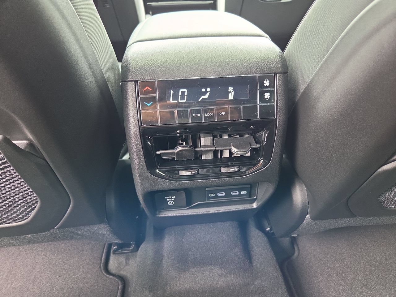 New 2026 Jeep Grand Cherokee L 4WD image 17