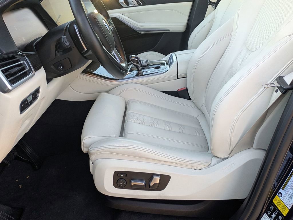 Used 2020 BMW X5 xDrive40i w/ Premium Package image 13