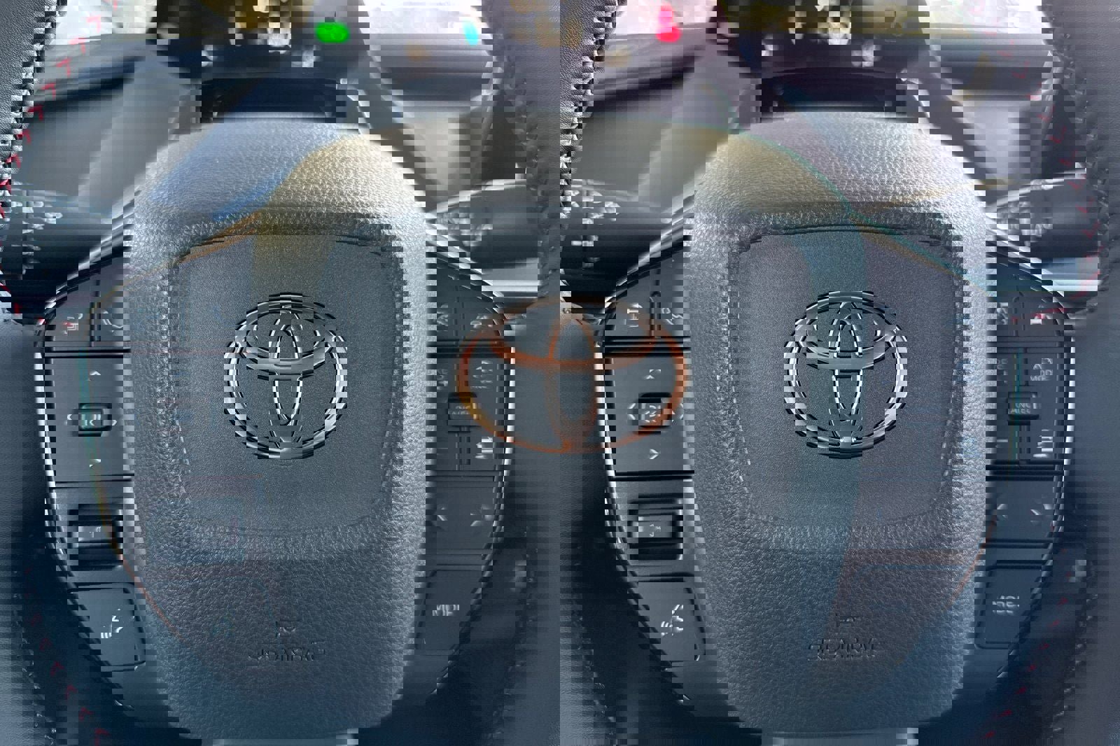 New 2026 Toyota Prius Plug-In Hybrid image 25