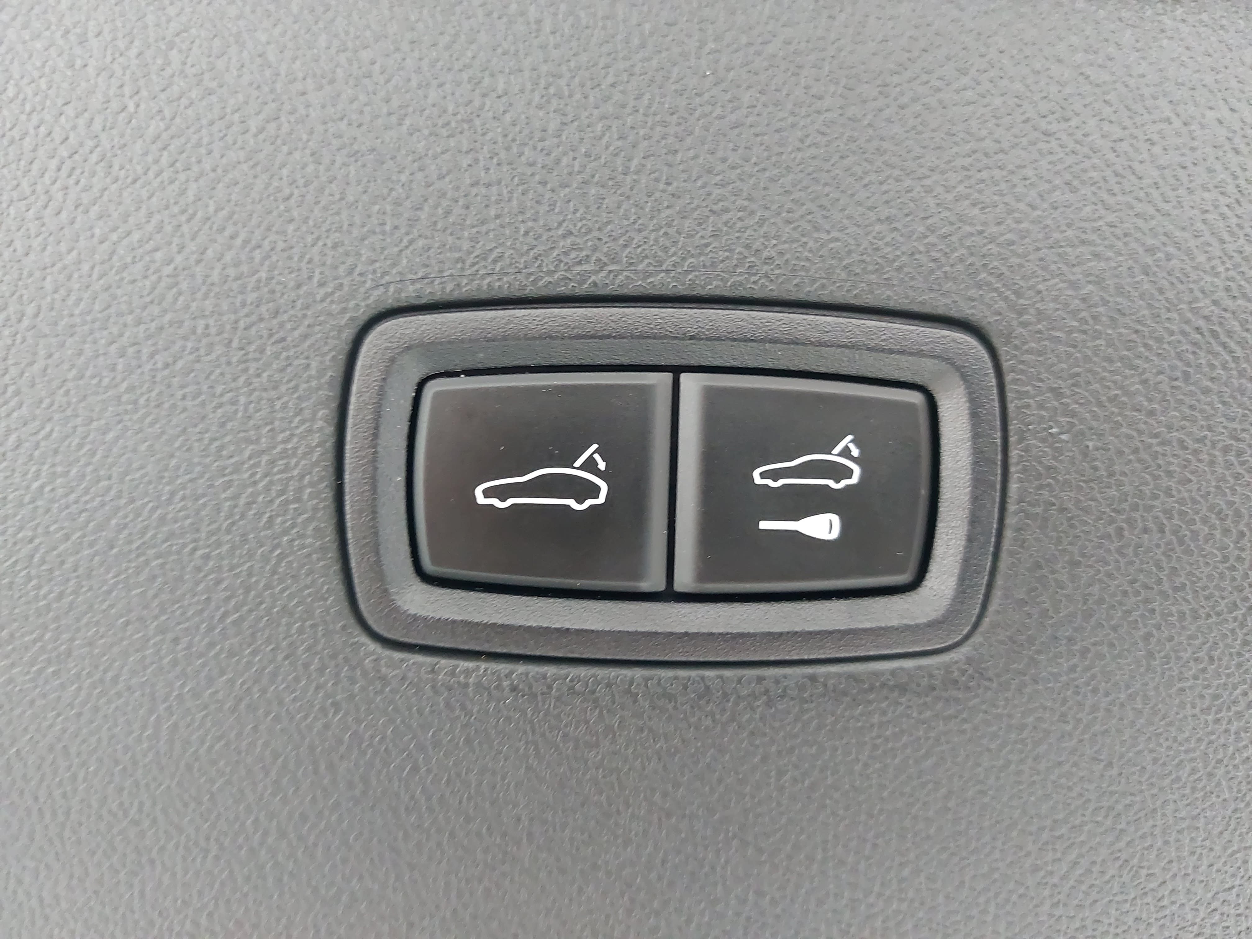Certified 2024 Porsche Cayenne Coupe AWD/4WD image 15
