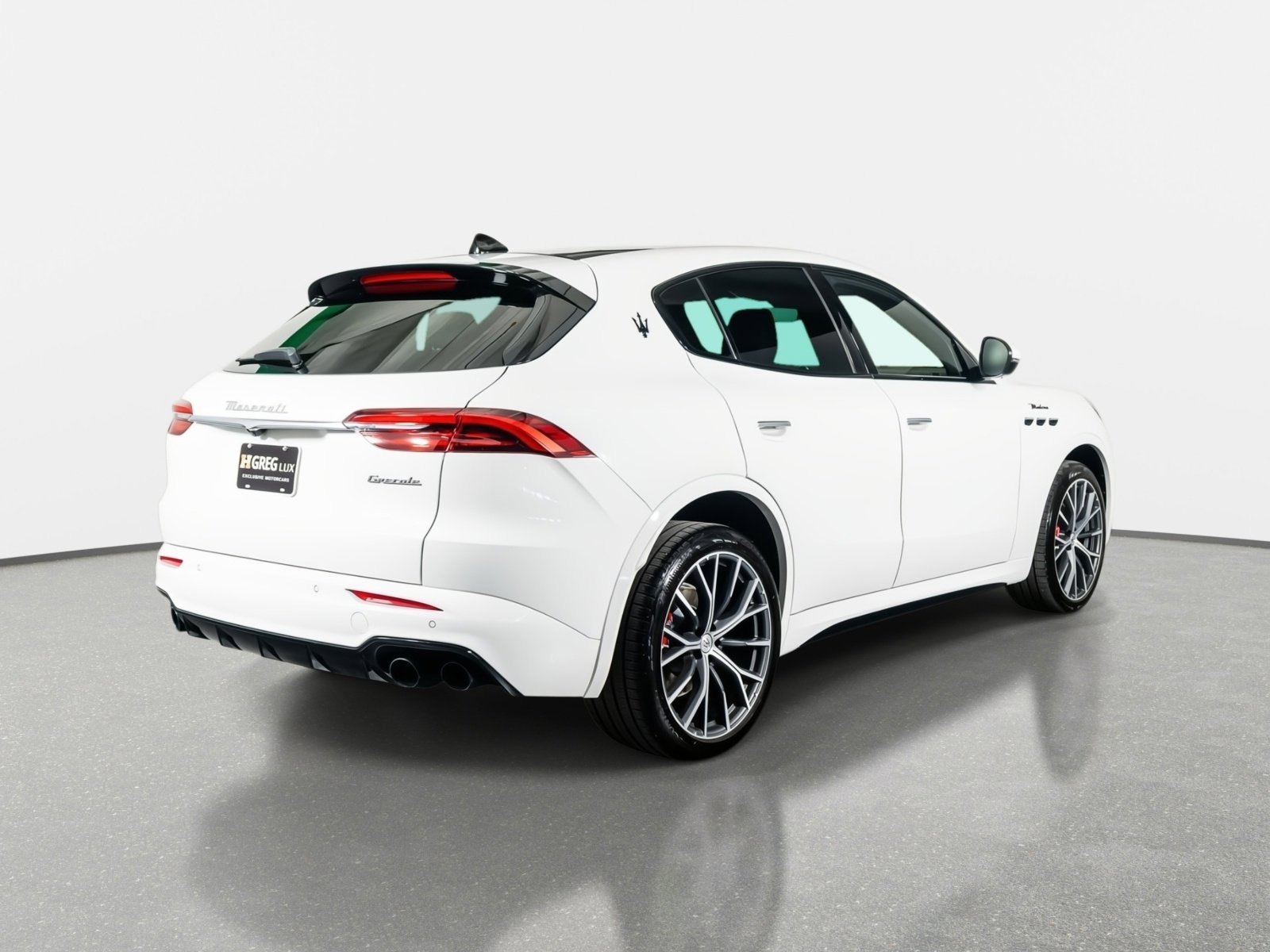 Used 2024 Maserati Grecale Modena AWD/4WD image 10