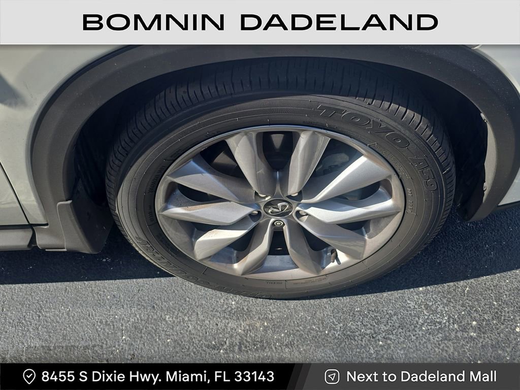 Used 2020 INFINITI QX50 Luxe w/ Navigation Package image 8