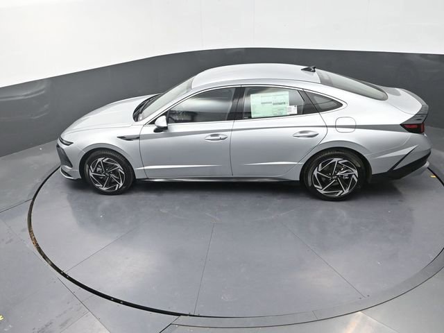 New 2026 Hyundai Sonata SEL FWD image 24