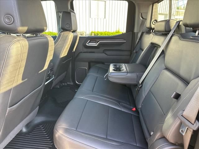 Certified 2022 GMC Sierra 1500 SLT w/ SLT Convenience Package image 19