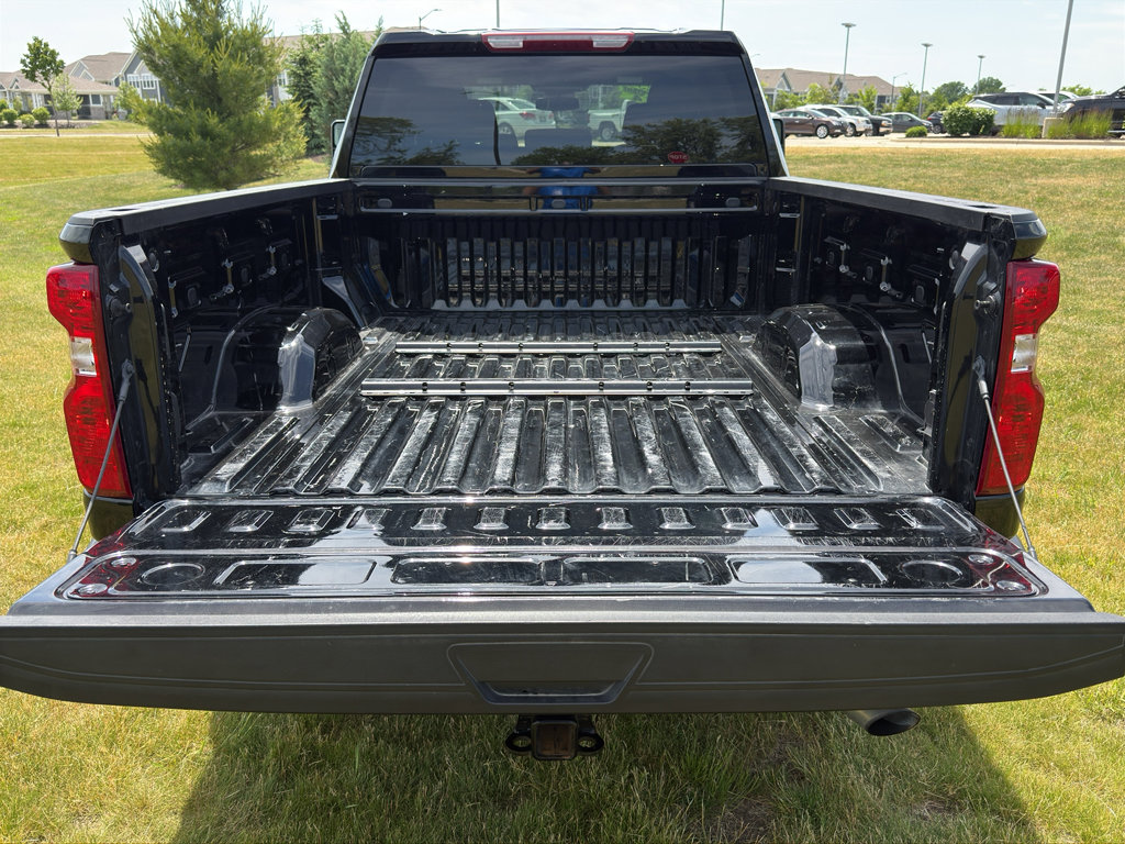 Used 2025 Chevrolet Silverado 2500 Custom w/ Custom Value Package AWD/4WD image 14