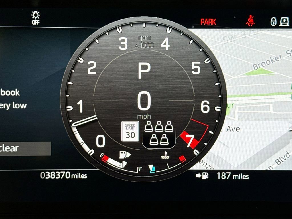 Used 2024 Land Rover Defender 110 X image 11