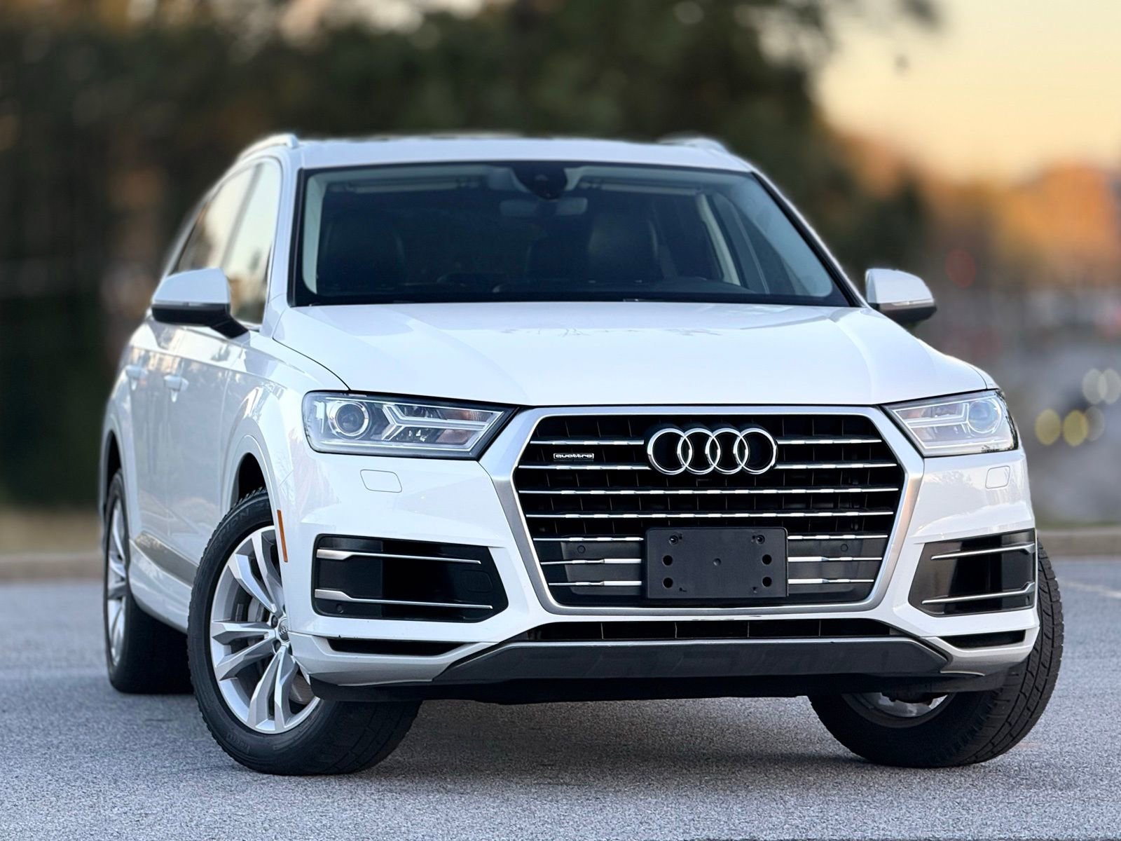 Used 2018 Audi Q7 3.0T Premium Plus image 3