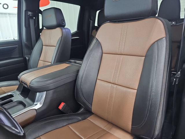 Used 2024 Chevrolet Silverado 1500 High Country w/ Technology Package AWD/4WD image 39