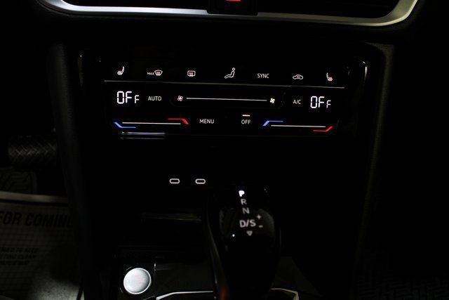 New 2026 Volkswagen Taos SE AWD/4WD image 7
