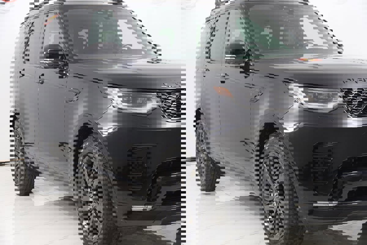 Used 2023 Land Rover Discovery S R-Dynamic image 44