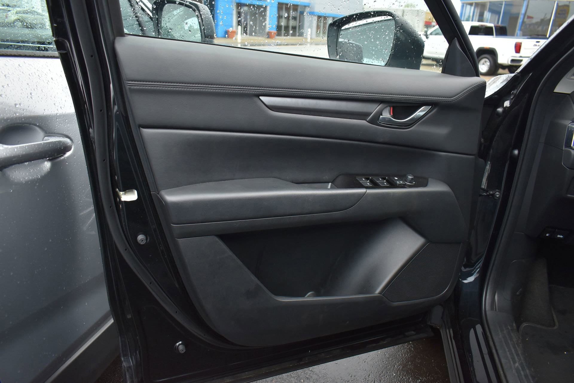 Used 2025 MAZDA CX-5 AWD 2.5 S w/ Preferred Package image 12