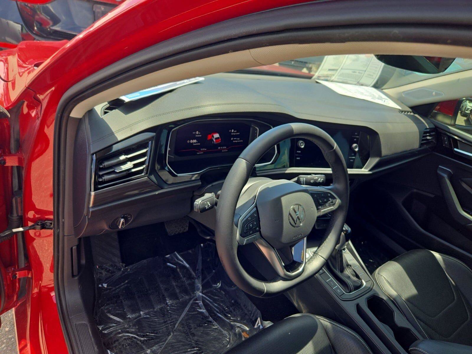 Used 2022 Volkswagen Jetta SEL FWD image 6