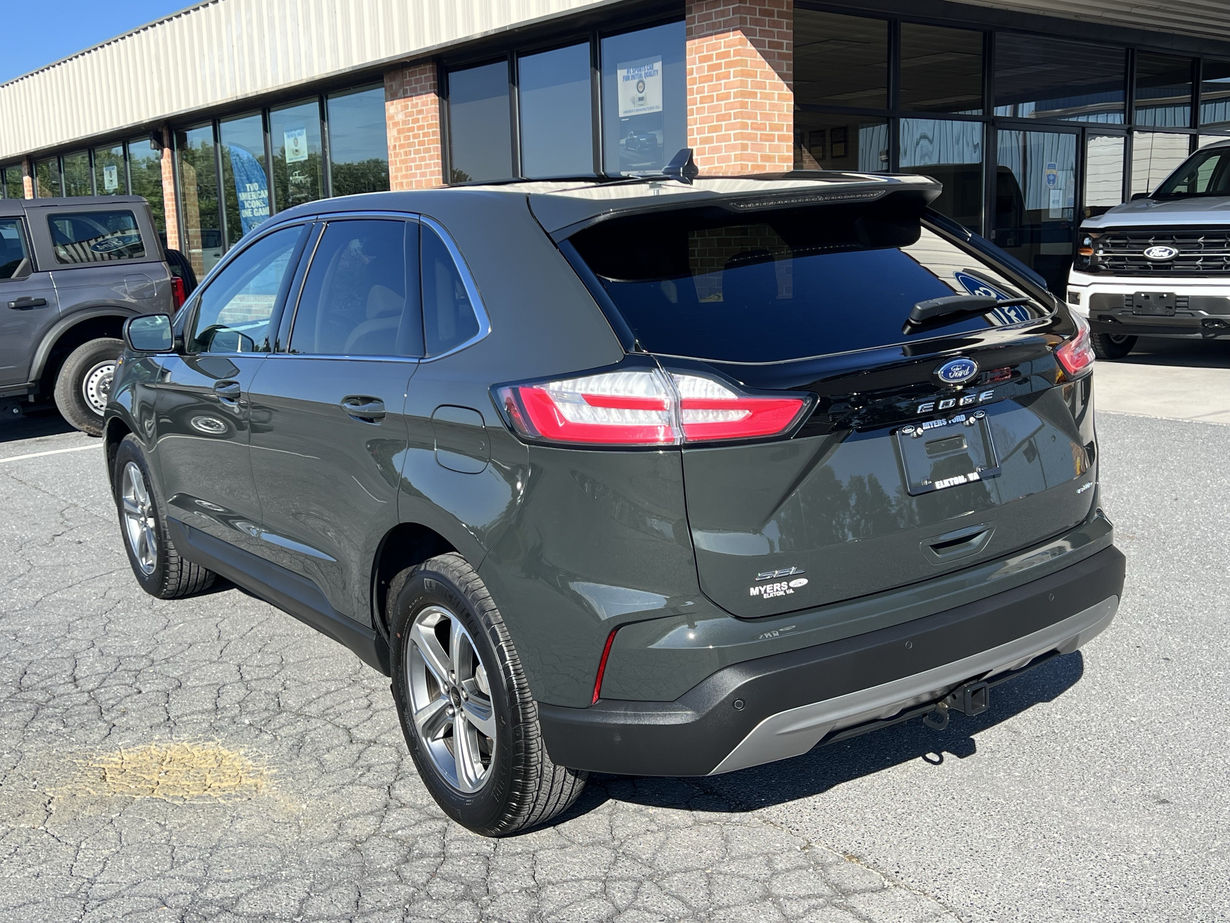 Used 2024 Ford Edge SEL w/ Convenience Package AWD/4WD image 8