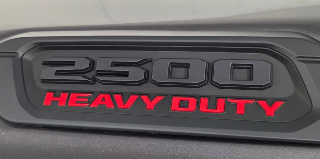 Used 2025 RAM 2500 Big Horn AWD/4WD image 9